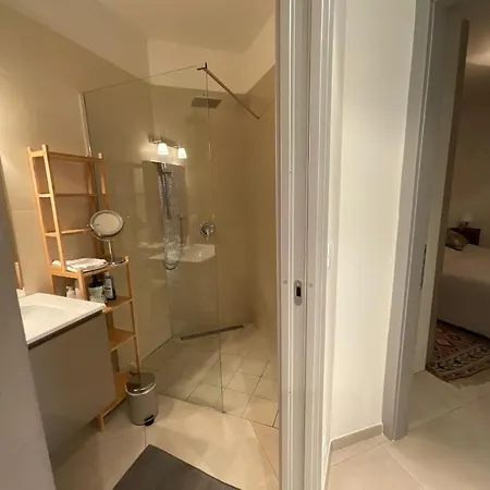 La Promenade A Menton